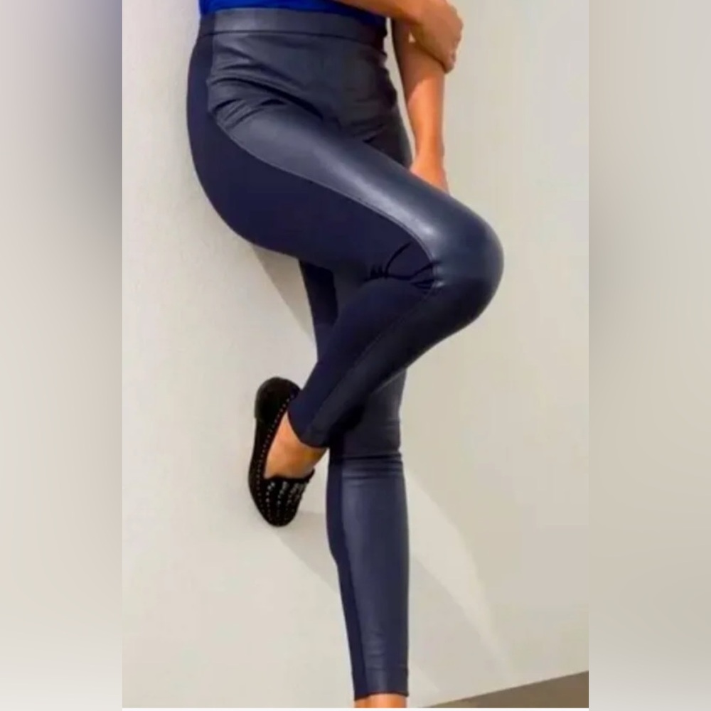 Chico’s Faux Leather Front Ponte Leggings Navy Blue Size 1 or U.S. 8 NWT
